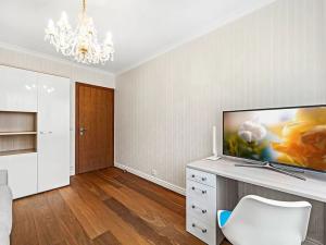 Pronájem bytu 3+kk, Praha - Bubeneč, Charlese de Gaulla, 83 m2