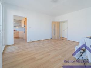 Pronájem bytu 4+1, Praha - Hlubočepy, Lamačova, 91 m2