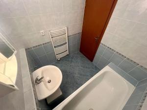 Pronájem bytu 2+kk, Praha - Hostivař, Budapešťská, 44 m2