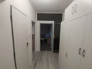 Pronájem bytu 1+kk, Praha - Strašnice, V úžlabině, 35 m2