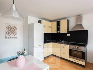 Pronájem bytu 1+kk, Praha - Nové Město, Wenzigova, 32 m2