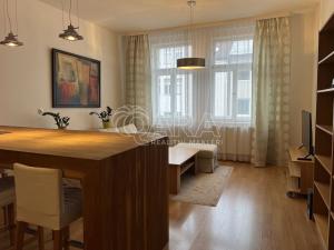 Pronájem bytu 2+kk, Praha - Vinohrady, U Kanálky, 60 m2