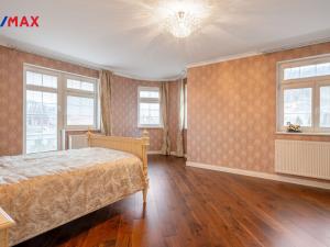 Prodej bytu 3+kk, Karlovy Vary, Raisova, 2796 m2