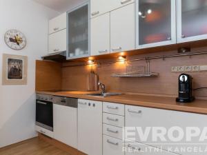 Prodej bytu 2+kk, Vrchlabí - Hořejší Vrchlabí, Stavidlový vrch, 56 m2