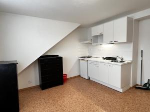 Pronájem bytu 1+kk, Praha - Michle, Vnější, 22 m2