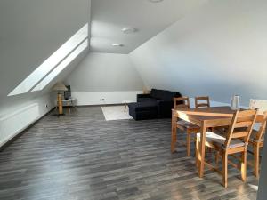 Pronájem bytu 2+1, Louny, Osvoboditelů, 75 m2