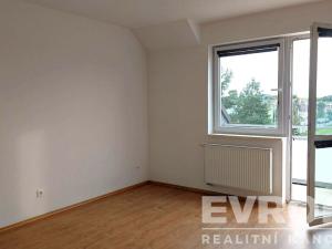 Pronájem bytu 1+kk, Praha - Písnice, Švihovská, 37 m2