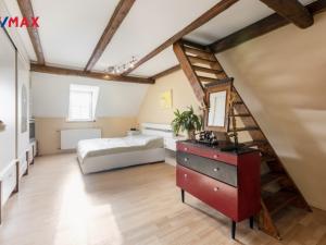 Prodej rodinného domu, Jáchymov, Husova, 155 m2