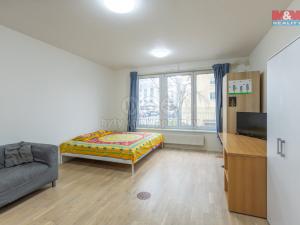 Prodej bytu 1+kk, Praha - Libeň, Červená báň, 41 m2