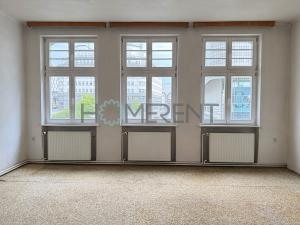 Prodej bytu 3+1, Liberec - Liberec III-Jeřáb, nám. Soukenné, 124 m2