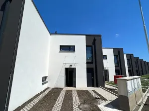 Prodej rodinného domu, Praha - Štěrboholy, Pod areálem, 126 m2