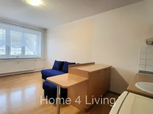 Pronájem bytu 1+kk, Brno, V Újezdech, 25 m2