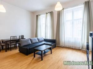 Pronájem bytu 2+kk, Praha - Libeň, Světova, 62 m2