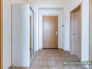 Pronájem bytu 2+kk, Praha - Libeň, Světova, 62 m2