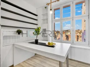 Prodej bytu 3+1, Liberec - Liberec III-Jeřáb, nám. Soukenné, 126 m2