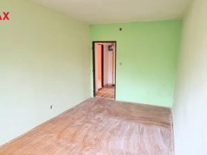 Prodej bytu 6+kk a větší, Hrušovany nad Jevišovkou, Na Hrádku, 95 m2