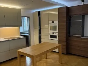 Pronájem bytu 3+kk, Praha - Žižkov, Žerotínova, 60 m2