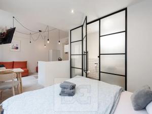 Pronájem bytu 1+kk, Praha - Staré Město, Dlouhá, 33 m2