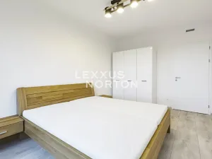 Pronájem bytu 2+kk, Praha - Vysočany, Střídavá, 60 m2