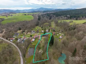 Prodej zemědělské usedlosti, Chroboly - Lučenice, 200 m2