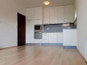 Pronájem bytu 2+kk, Praha - Dolní Měcholupy, Kryšpínova, 60 m2