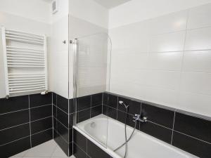 Pronájem bytu 4+kk, Praha - Štěrboholy, Kryšpínova, 104 m2