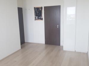 Pronájem bytu 4+kk, Praha - Štěrboholy, Kryšpínova, 104 m2