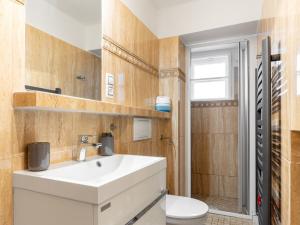 Pronájem bytu 1+kk, Praha - Břevnov, Za Strahovem, 24 m2