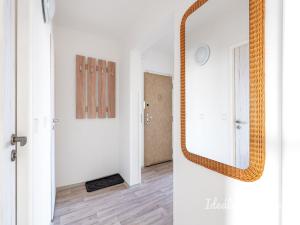 Pronájem bytu 3+1, Praha - Kobylisy, Rajmonova, 67 m2
