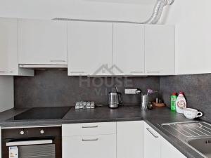 Prodej bytu 2+kk, Praha - Hlubočepy, Vítové, 51 m2