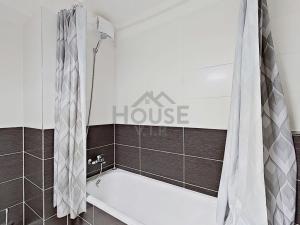 Prodej bytu 2+kk, Praha - Hlubočepy, Vítové, 51 m2