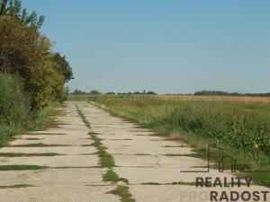 Prodej komerčního pozemku, Újezd u Brna, 2060 m2