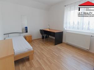 Pronájem bytu 2+1, Praha - Kbely, Svijanská, 40 m2