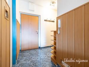 Pronájem bytu 1+kk, Praha - Troja, Hnězdenská, 41 m2