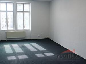 Pronájem kanceláře, Opava - Město, Dolní náměstí, 177 m2