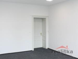 Pronájem kanceláře, Opava - Město, Dolní náměstí, 177 m2