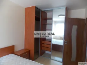 Pronájem bytu 2+1, Polabiny, Brožíkova, 58 m2