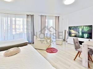 Pronájem bytu 1+kk, Praha - Zličín, Sazovická, 43 m2