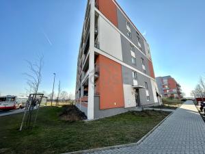 Pronájem bytu 1+kk, Praha - Zličín, Sazovická, 43 m2