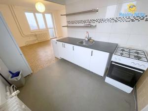 Pronájem bytu 3+kk, Praha - Břevnov, Na klášterním, 70 m2