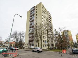 Pronájem bytu 1+1, Praha - Kobylisy, Třeboradická, 30 m2