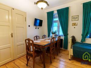 Prodej vícegeneračního domu, Jáchymov, Palackého, 160 m2