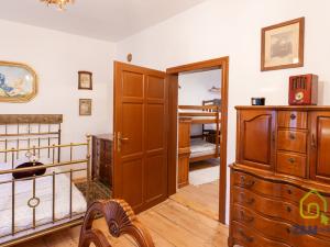 Prodej vícegeneračního domu, Jáchymov, Palackého, 160 m2