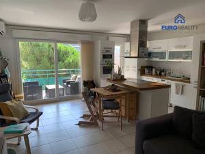 Prodej bytu 2+kk, 06190 Roquebrune-Cap-Martin, Francie, 51 m2