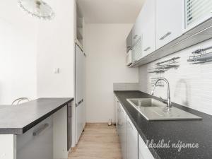 Pronájem bytu 3+kk, Praha - Hloubětín, Slévačská, 69 m2