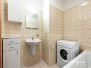 Pronájem bytu 1+kk, Praha - Stodůlky, Petržílkova, 51 m2