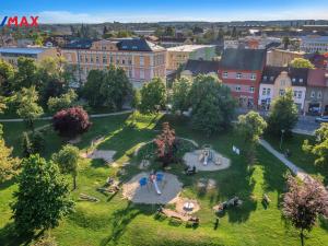 Prodej garážového stání, Hradec Králové - Pražské Předměstí, Gočárova třída, 13 m2