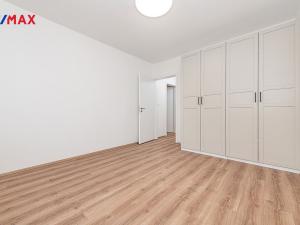 Pronájem bytu 2+kk, Praha - Prosek, Čakovická, 79 m2