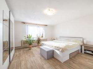 Prodej rodinného domu, Cerhenice, Za dráhou, 180 m2