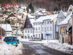 Prodej bytu 2+kk, Svoboda nad Úpou, Nádražní, 82 m2